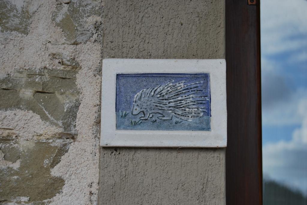 Casale Degli Ulivi Βίλα Gualdo Tadino Δωμάτιο φωτογραφία